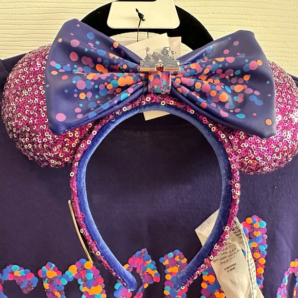 Disneyland Paris 30th Anniversary Spirit Jersey and matching Minnie Ears - Picture 4 of 8